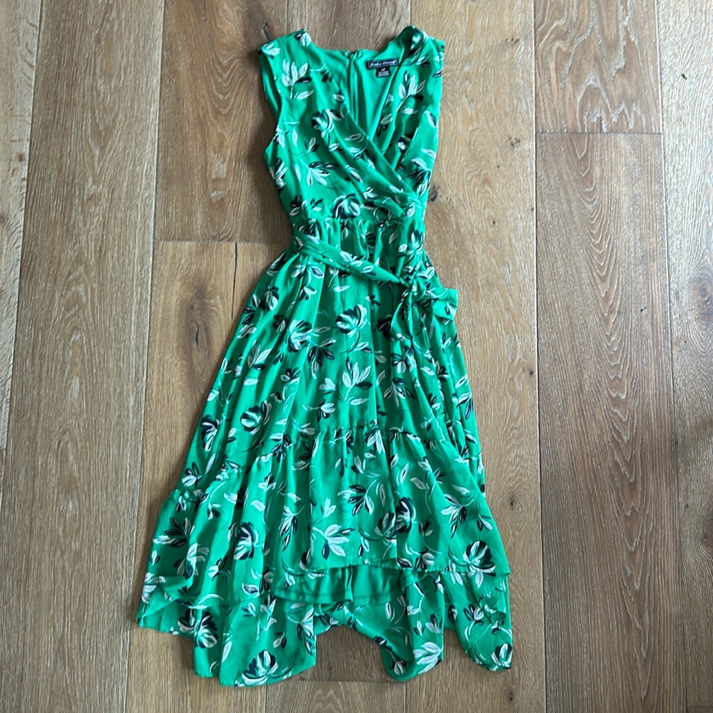 Jessica Howard green floral dress, size 10P, polyester